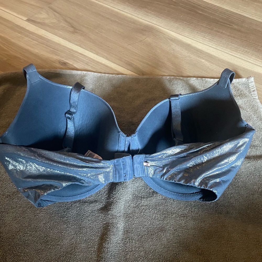 VS bra - Picture 3 of 5